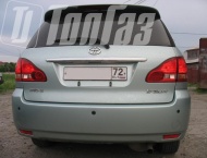 ГБО на Toyota ipsum - Общий вид сзади