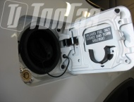 ГБО на Nissan X-trail - Газовое заправочное устройство в лючок бензозаправочной горловины