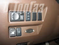 ГБО на Infiniti FX50S - Кнопка переключения, индикации режимов работы и уровня топлива в баллоне