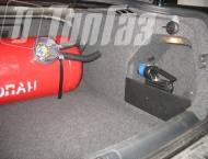 ГБО на Volkswagen Passat - Газовое заправочное устройство под крышкой багажника