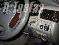 ГБО на Toyota crown - Кнопка переключения и индикации режимов работы